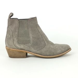 Gap Western Chelsea Boots Light Gray 7‎